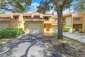 638 N University Dr, Plantation, FL 33324, Sold 12/08/21
