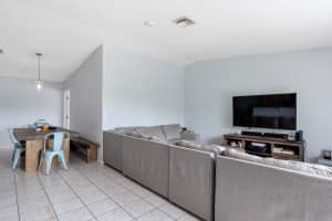 42 Tara Lakes Dr E, Boynton Beach, FL 33436, Sold 11/23/21