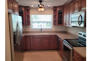 600 E Lake Jasmine Cir, Vero Beach, FL 32962, Sold 12/16/21