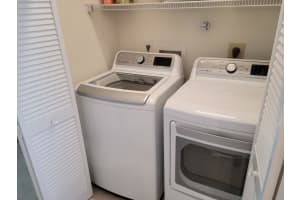 600 E Lake Jasmine Cir, Vero Beach, FL 32962, Sold 12/16/21