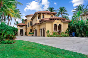 710 SE Atlantic Dr, Lantana, FL 33462, Sold 11/15/21