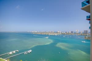 2650 Lake Shore Dr, Riviera Beach, FL 33404, Sold 04/13/22