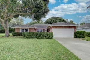 10935 Greentrail Dr S, Boynton Beach, FL 33436, Sold 12/15/21