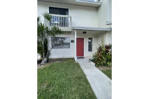 4303 Inlet Cir, Greenacres, FL 33463, Sold 01/31/22