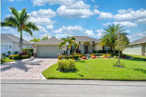 460 SW Vista Lake Dr, Port St. Lucie, FL 34953, Sold 12/15/21