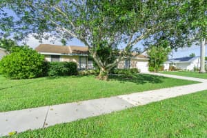 8461 Michael Dr, Boynton Beach, FL 33472, Sold 12/28/21