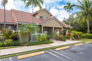 330 SE 23rd Ave, Boynton Beach, FL 33435, Sold 12/15/21