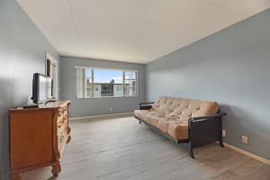 4500 N Flagler Dr APT B21, West Palm Beach, FL 33407, Sold 12/01/21