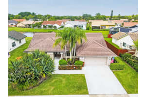 6003 Sunberry Cir, Boynton Beach, FL 33437, Sold 01/07/22