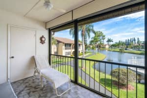 342 Pine Ridge Cir, Greenacres, FL 33463, Sold 12/10/21