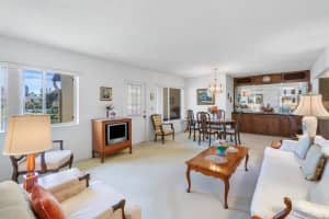 342 Pine Ridge Cir, Greenacres, FL 33463, Sold 12/10/21