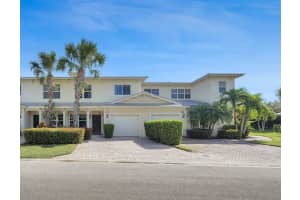 2516 Creekside Dr, Fort Pierce, FL 34981, Sold 12/10/21