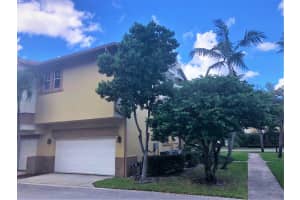 661 Corte Madera Ln, West Palm Beach, FL 33401, Sold 01/11/22