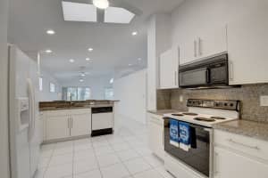 9915 Harbour Lake Cir, Boynton Beach, FL 33437, Sold 12/29/21