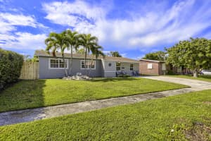 5795 Barbados Way W, West Palm Beach, FL 33407, Sold 12/13/21