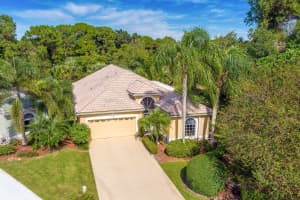 1543 SE Holyrood Ln, Port St. Lucie, FL 34952, Sold 01/26/22