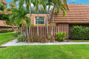 825 Center St, Jupiter, FL 33458, Sold 11/24/21