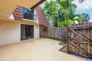 825 Center St, Jupiter, FL 33458, Sold 11/24/21