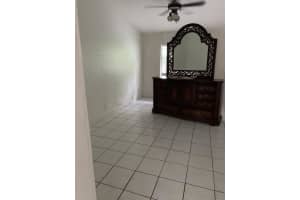 5752 Strawberry Lakes Cir, Lake Worth, FL 33463, Sold 04/28/22