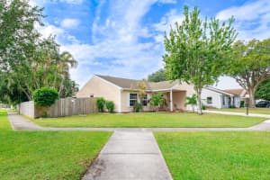 7856 Bishopwood Rd, Lake Worth, FL 33467, Sold 12/28/21