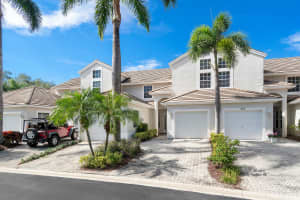 424 Coral Cove Dr, Juno Beach, FL 33408, Sold 12/08/21