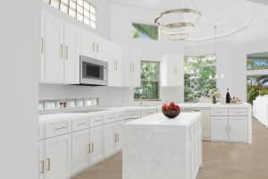 517 Les Jardin Dr, Palm Beach Gardens, FL 33410, Sold 12/22/21