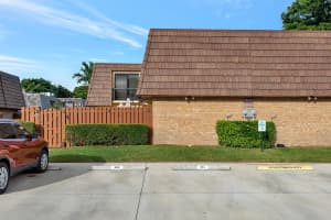 894 Springdale Cir, Palm Springs, FL 33461, Sold 12/23/21