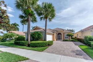 4726 Dovehill Dr, Palm Beach Gardens, FL 33418, Sold 11/22/21