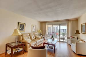 2871 N Ocean Blvd APT R546, Boca Raton, FL 33431, Sold 03/01/22