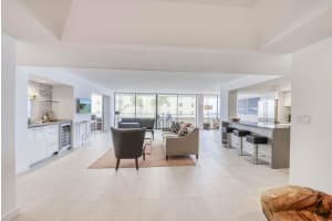 5280 N Ocean Dr, Riviera Beach, FL 33404, Sold 12/14/21