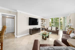 99 SE Mizner Blvd APT 245, Boca Raton, FL 33432, Sold 02/07/22
