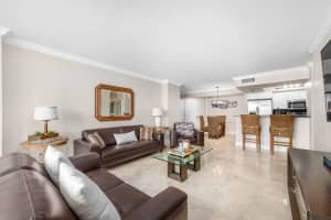 99 SE Mizner Blvd APT 245, Boca Raton, FL 33432, Sold 02/07/22