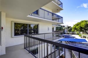 374 Golfview Rd, North Palm Beach, FL 33408, Sold 12/30/21