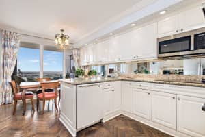 529 S Flagler Dr, West Palm Beach, FL 33401, Sold 02/07/22