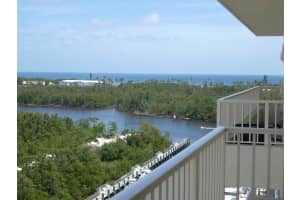 625 Casa Loma Blvd, Boynton Beach, FL 33435, Sold 01/27/22