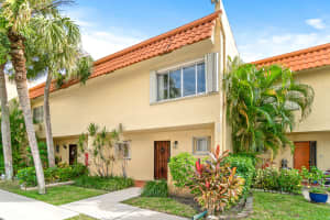 892 SW 9th St Cir, Boca Raton, FL 33486, Sold 12/17/21