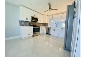 5222 Privet Pl, Delray Beach, FL 33484, Sold 01/03/22