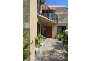 8224 Severn Dr, Boca Raton, FL 33433, Sold 12/08/21