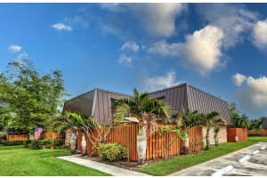 5752 SE Windsong Ln, Stuart, FL 34997, Sold 01/04/22