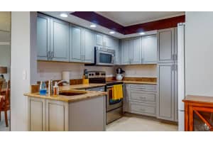 2800 N Ocean Dr a 4a, Riviera Beach, FL 33404, Sold 02/15/22