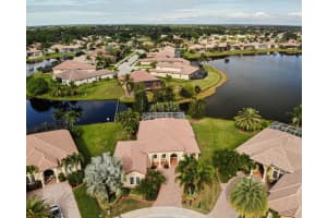 818 SW St Julien Ct, Port St. Lucie, FL 34986, Sold 02/15/22