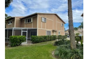 371 Maplecrest Cir, Jupiter, FL 33458, Sold 12/03/21