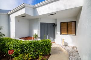 262 Sunshine Blvd, Royal Palm Beach, FL 33411, Sold 01/04/22