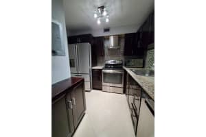 3083 N Oakland Forest Dr, Oakland Park, FL 33309, Sold 01/07/22