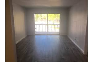 470 NW 20th St, Boca Raton, FL 33431, Sold 12/15/21