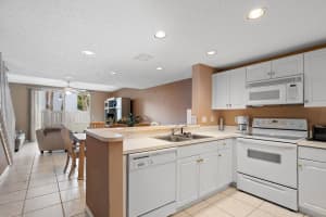 1050 Jeffery St, Boca Raton, FL 33487, Sold 01/25/22