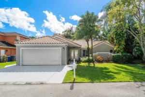 4736 NW 3rd Ct, Deerfield Beach, FL 33442, Sold 01/07/22