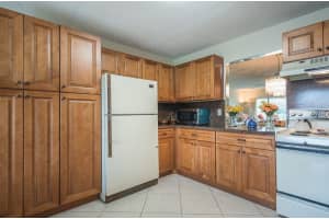 5075 Petal Pl, Delray Beach, FL 33484, Sold 12/06/21