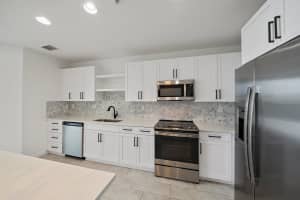 300 S Australian Ave, West Palm Beach, FL 33401, Sold 12/15/21