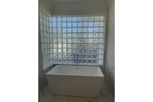 10471 Stonebridge Blvd, Boca Raton, FL 33498, Sold 04/18/22